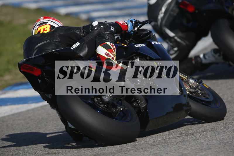 /Archiv-2024/02 29.01.-02.02.2024 Moto Center Thun Jerez/Gruppe gelb-yellow/backside